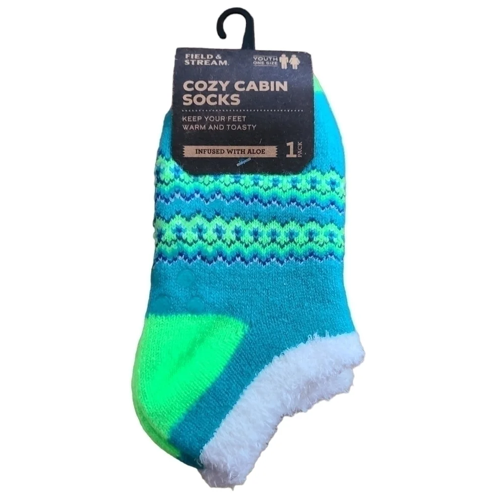 3 Pairs of Field and Stream Aloe Infused Cozy Cabin Socks, Youth Size 10 - 4